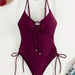 NWT size small one piece (CUPSHE) (stock photo)